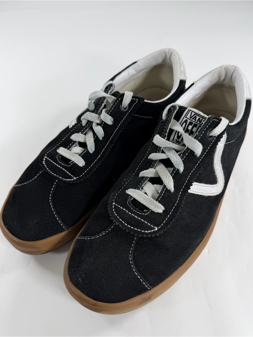 Vans Sport Low Black Suede Gum Sole Skater Sneakers Unisex Mens 10 Womens 11.5